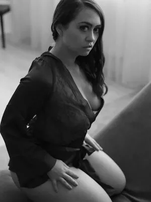 Rowina Offical OnlyFans Leaked Free Thumbnail Picture - #KnvucvMIF2