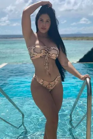 Roxana Ventura OnlyFans Leaked Free Thumbnail Picture - #3fS1JHB179