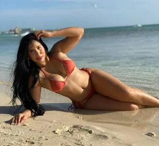 Roxana Ventura OnlyFans Leaked Free Thumbnail Picture - #CgB5ftZUYR
