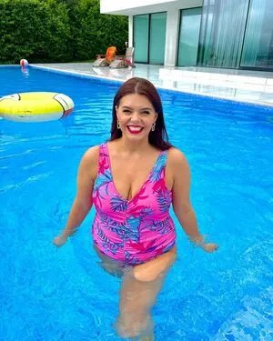 Roxanne Hoyle OnlyFans Leaked Free Thumbnail Picture - #cQn1wjerM7