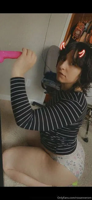 Roxannerom OnlyFans Leaked Free Thumbnail Picture - #l5CdV0ZDJ3