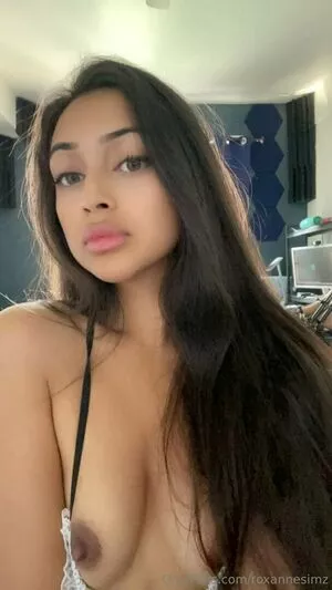 Roxannesimz OnlyFans Leaked Free Thumbnail Picture - #Fx0ajxPhO8