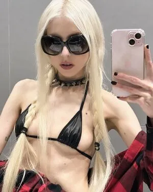 Roxiechelon2 OnlyFans Leaked Free Thumbnail Picture - #kwKfmUfo2Q