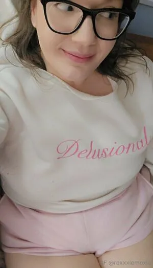 Roxxxiemoxie OnlyFans Leaked Free Thumbnail Picture - #hUFxihTGyS