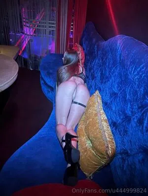 Roxy Golden OnlyFans Leaked Free Thumbnail Picture - #f9SQrh70Su