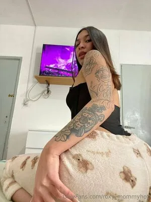 Roxy Mommyhot OnlyFans Leaked Free Thumbnail Picture - #b8gyNVWiRo
