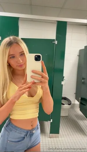 Roxy Rain OnlyFans Leaked Free Thumbnail Picture - #5COXu00GKH
