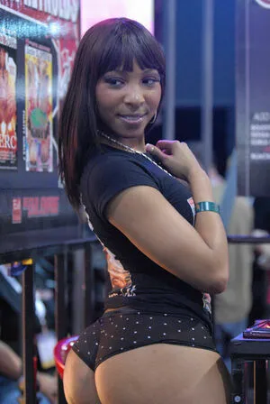 Roxy Reynolds OnlyFans Leaked Free Thumbnail Picture - #FPMCwnJGp7