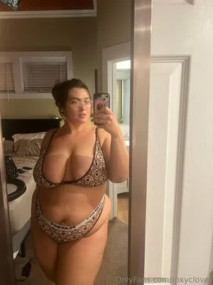 Roxyclover OnlyFans Leaked Free Thumbnail Picture - #i8hutzs7uu