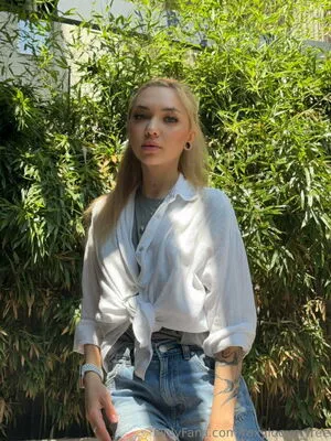 Roxyloove Free OnlyFans Leaked Free Thumbnail Picture - #0H0lshhksk