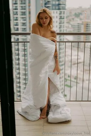 Roxyloove Free OnlyFans Leaked Free Thumbnail Picture - #23XyGoA2Mi