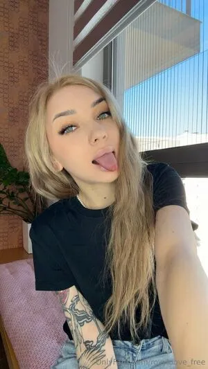 Roxyloove Free OnlyFans Leaked Free Thumbnail Picture - #eVVIctwBHW