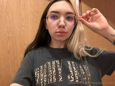 Roxyloove Free OnlyFans Leaked Free Thumbnail Picture - #zuLnWli5K5
