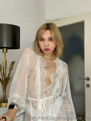 Roxyloove Vip OnlyFans Leaked Free Thumbnail Picture - #9IoaCjP3u0