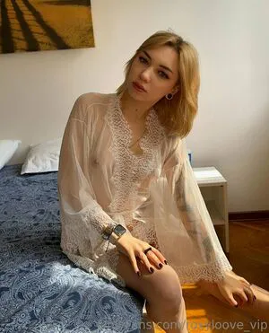 Roxyloove Vip OnlyFans Leaked Free Thumbnail Picture - #Q8M4rY7QwA