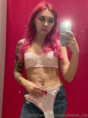 Roxyloove Vip OnlyFans Leaked Free Thumbnail Picture - #VqmibF9wuj