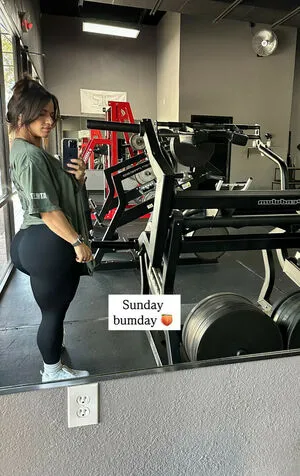 Roxyqueflexx OnlyFans Leaked Free Thumbnail Picture - #eaOyMYwj3d