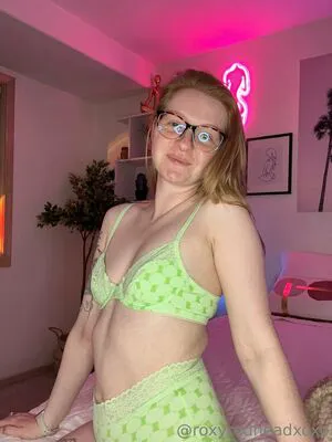 Roxyredheadxoxo OnlyFans Leaked Free Thumbnail Picture - #R4R2OKHFOK