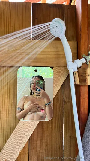 Roxyrose777 OnlyFans Leaked Free Thumbnail Picture - #4DGMXPRNaa