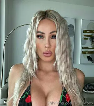 Roxyyfoxx OnlyFans Leaked Free Thumbnail Picture - #SlJ4gnIVvd