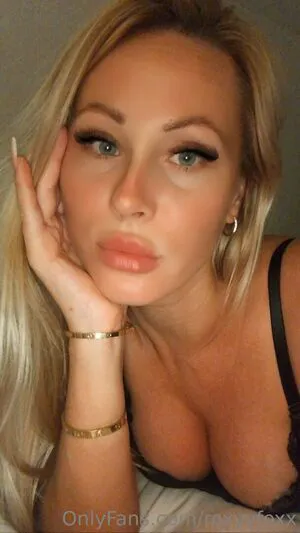Roxyyfoxx OnlyFans Leaked Free Thumbnail Picture - #hGL2NNEwa4