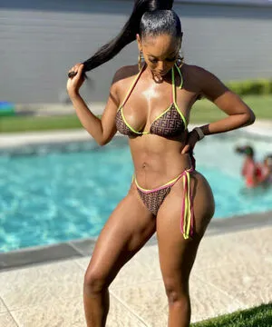 Royalty 24kt OnlyFans Leaked Free Thumbnail Picture - #PnKTeU4frE