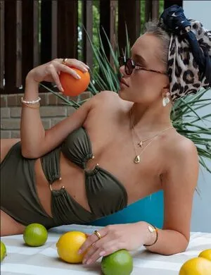 Roza Tomkiewicz OnlyFans Leaked Free Thumbnail Picture - #FP1jIruRQF