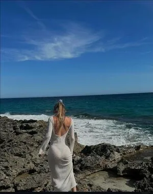 Roza Tomkiewicz OnlyFans Leaked Free Thumbnail Picture - #SqQISO3tAh