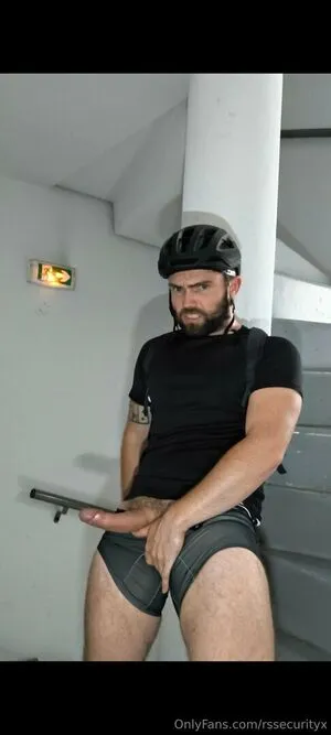 Rssecurityx OnlyFans Leaked Free Thumbnail Picture - #13TqA3a3w9