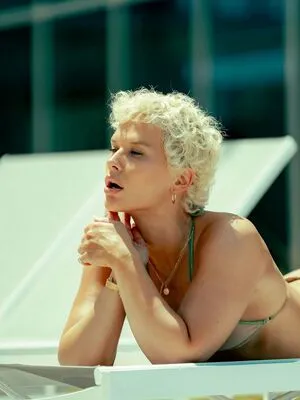 Ru Byrose OnlyFans Leaked Free Thumbnail Picture - #61FlMUbfq2