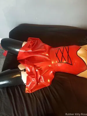 Rubber Kitty Rosa OnlyFans Leaked Free Thumbnail Picture - #9UQYSSy71e