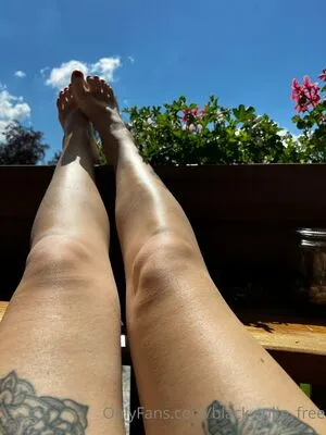 Rubber Tulip OnlyFans Leaked Free Thumbnail Picture - #JulzZhcK7I