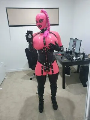 Rubberbuns OnlyFans Leaked Free Thumbnail Picture - #9dfOye3Ssl