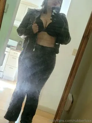 Rubberfoxx OnlyFans Leaked Free Thumbnail Picture - #EOK4ukvIAB