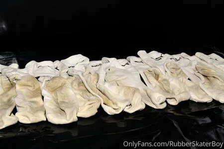 Rubberskaterboy OnlyFans Leaked Free Thumbnail Picture - #2ERfrT45oI