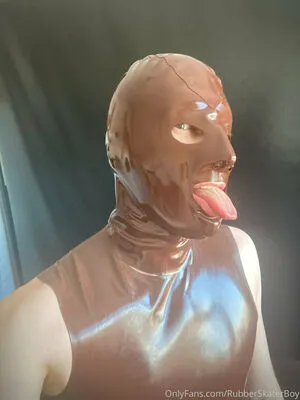 Rubberskaterboy OnlyFans Leaked Free Thumbnail Picture - #2R5PnY7pU9
