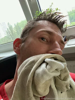 Rubberskaterboy OnlyFans Leaked Free Thumbnail Picture - #D0EcEOKWek