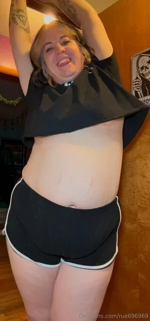 Rue696969 OnlyFans Leaked Free Thumbnail Picture - #xw68ZbCyza