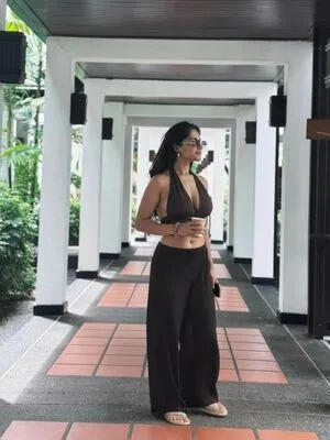 Ruhani Sharma OnlyFans Leaked Free Thumbnail Picture - #0QXxs5d14e