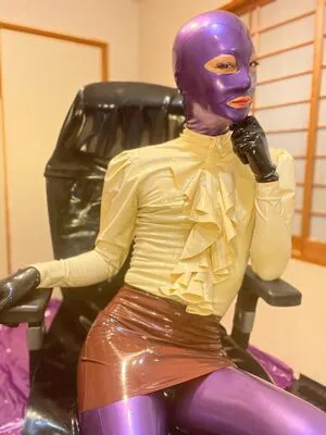 Rumi Rubber OnlyFans Leaked Free Thumbnail Picture - #GakkTopatS