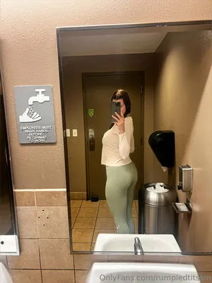 Rumpledtitskin OnlyFans Leaked Free Thumbnail Picture - #AlYCHDM6VA