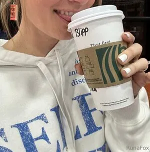 Runafox OnlyFans Leaked Free Thumbnail Picture - #ZebZLec1vg