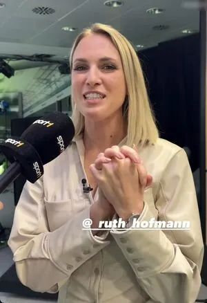 Ruth Hofmann OnlyFans Leaked Free Thumbnail Picture - #5Fzpop6pxI