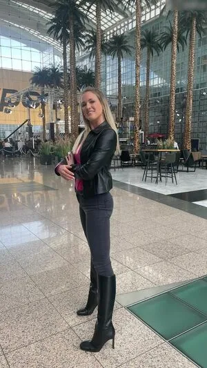 Ruth Hofmann OnlyFans Leaked Free Thumbnail Picture - #e01l699vaQ