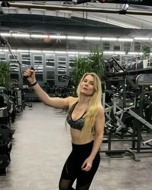 Ruzhena Bedzir OnlyFans Leaked Free Thumbnail Picture - #6Vdi3US2Wc