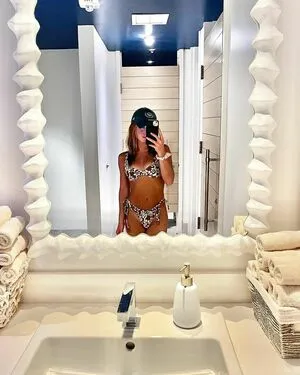 Ryann Shane OnlyFans Leaked Free Thumbnail Picture - #CXd8B4Zkfi
