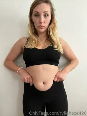 Ryliehazefeedee OnlyFans Leaked Free Thumbnail Picture - #NttePIr77o
