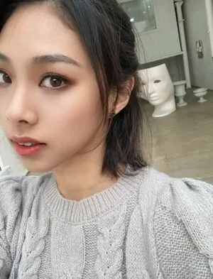 S Kim OnlyFans Leaked Free Thumbnail Picture - #lfU5OWBBQH