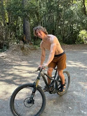 S1monpetrikov OnlyFans Leaked Free Thumbnail Picture - #11ksGDDbCK