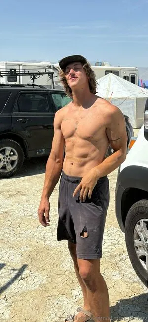 S1monpetrikov OnlyFans Leaked Free Thumbnail Picture - #PRNXZmDC1n